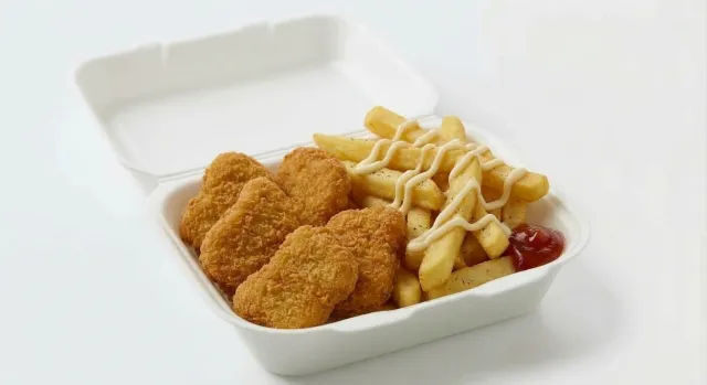 4 Chicken Nuggets & Chips